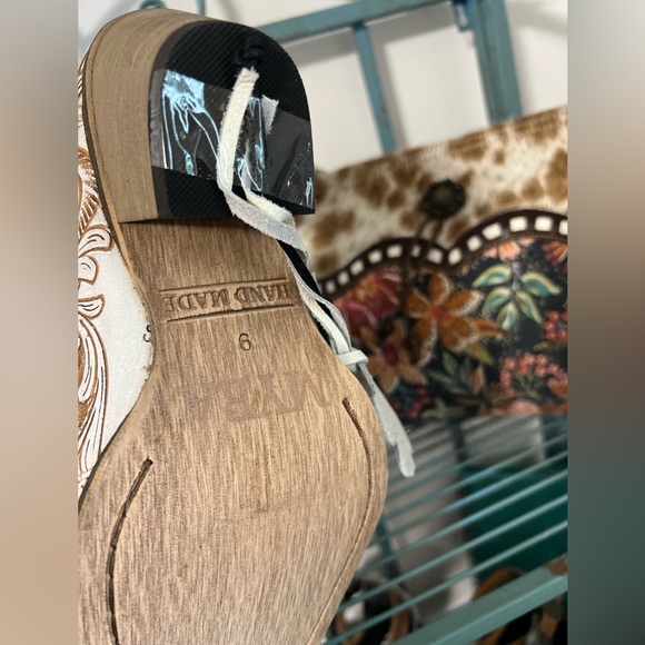 🌸Hand-Tooled Genuine Leather Bootie Boho Western Cowgirl Ankle Boot Cream Fall! - Picture 10 of 12